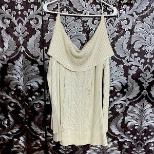 Women open shoulders blouse